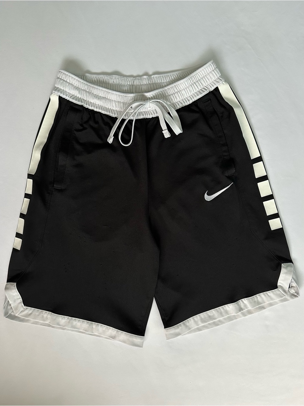 Nike Elite Dri-Fit Mens Basketball Shorts